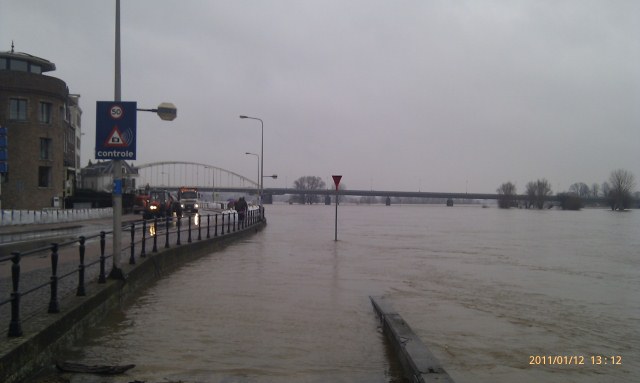deventerhoogwater.jpg